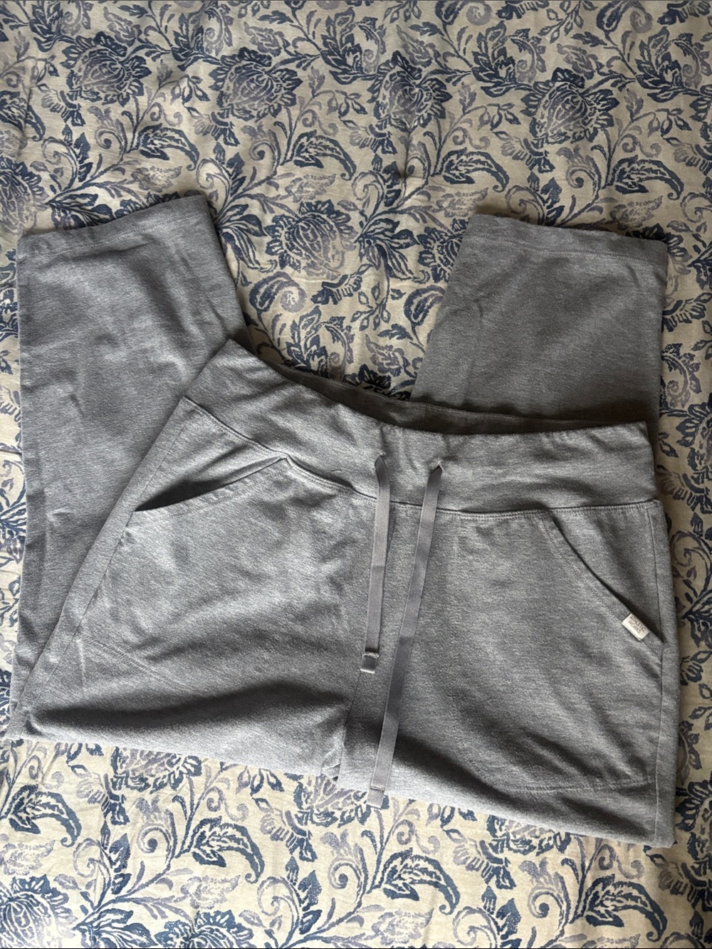 Athletic Works Grey Women’s Small Jogger Sweatpants with Drawstring